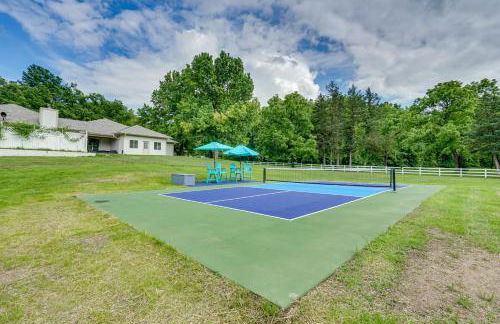 Pool, Hot Tub and Pickleball Court Lake Ozarks Home - Foto 2