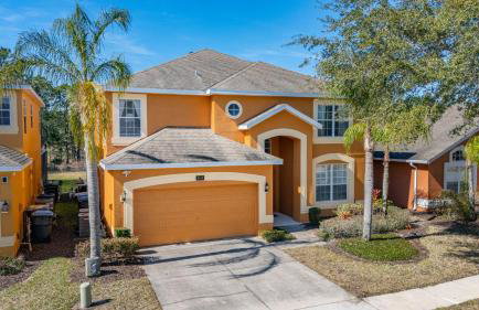 483-Stunning 6 bed home with private pool overlooking quiet conservation area - Foto 31