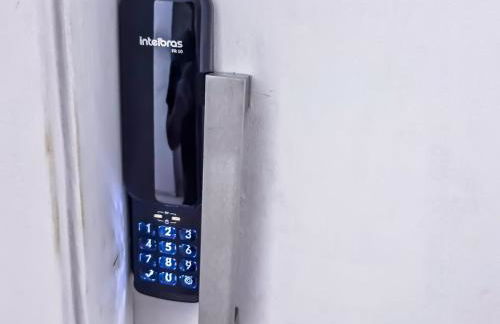 Apto Confortável - Supermercado Bahamas ao lado - Foto 25