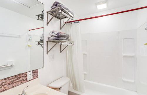 Arkansas Cabin with Deck Less Than 1 Mi to Norfork Lake - Foto 15