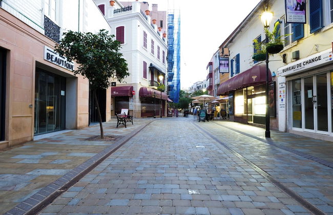 Main Street Suites-Hosted by Sweetstay - Photo 65