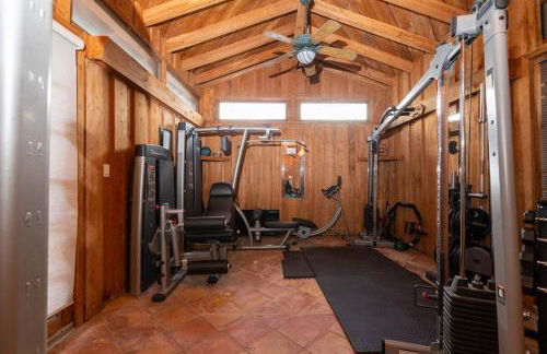 Huge Waterfront Mini-Resort w Gym, Dock & Pool - Foto 19