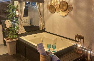 Chalé com lareira & jacuzzi privativa aquecida 300 m da Praia e Roda Gigante - Foto 31