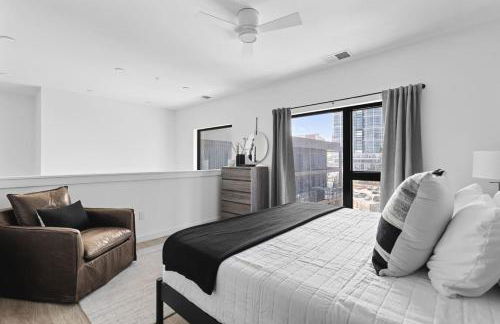 Luxury Penthouse with 2 Floors Pool Patio Gym Walk to Broadway - Foto 22