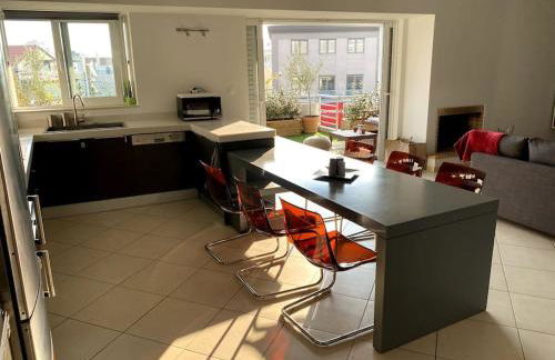 Spacious and Sunkissed 3BR & 2 Bathrooms Apartment - Foto 34