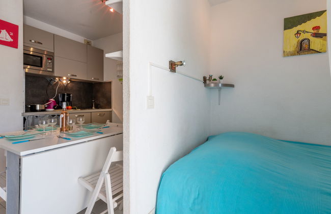 1 bedroom Apartment in La Grande-Motte with swimming pool and garden - Photo 11