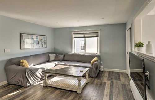Pet-Friendly Revere Getaway, Steps from the T! - Foto 4