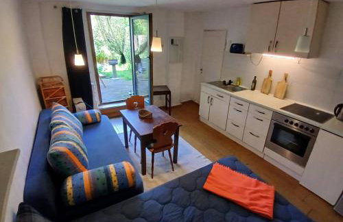 Schwalbennest am Lehmberg - Foto 1