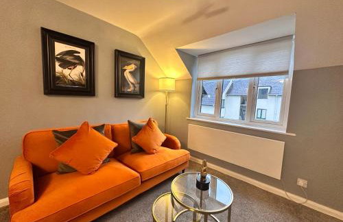 High Rise Apartment - Photo 9