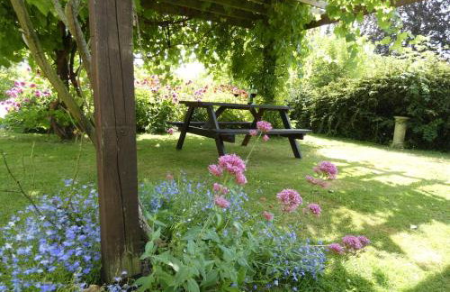 Welcome to Hazelwood, The Mount Somerton Apartment - modern and fully equipped, Private off-street parking, Near Glastonbury Tor, The spectacular Wells Cathedral, Stourhead, Sherborne Abbey, Millfield School, Clark's Village - Foto 46