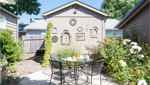 MBs Guest House in Portland Oregon - Foto 2, Garden