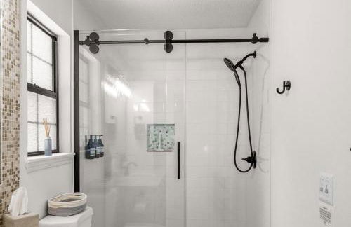 Back-40 Retreat with Hot Tub & Bike Garage - Photo 34