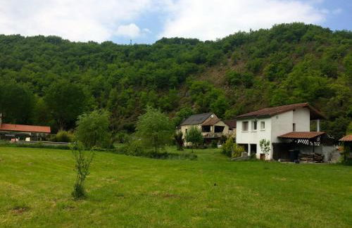 pipowagen Blagour gelegen aan waterbron - Foto 7