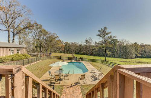 Pet-Friendly Opp Vacation Rental w/ Spacious Deck! - Foto 1