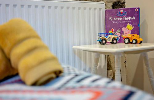 Castle Forge 4-Bedroom Historic Purbeck Forge in Kingston, Corfe Castle, Sleeps 7 - Photo 13