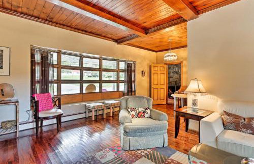 Wawayanda House on 62 Acres - Multiple Fireplaces! - Foto 6