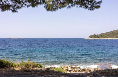 Villa Mala Smišna Poolside Paradise by the Sea - Photo 40