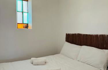 Pool Oasis with Mountain Views - Foto 21