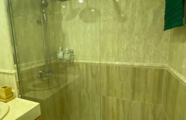 Aeropuerto IFEMA 3 - Photo 23