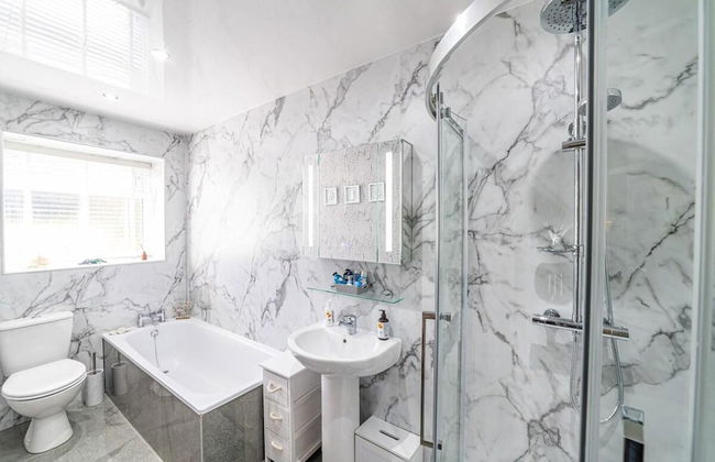 3 Bed Cottage - Sleeps 6 - Garden - Parking - Wifi - Foto 9