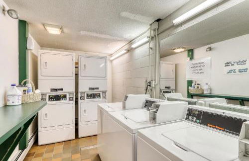 Village Green Unit 8F - Foto 26