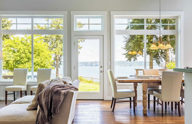 Langley by the Sea by Avantstay Panoramic Vistas - Photo 3