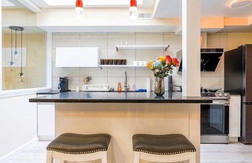 Spacious 3BR Oasis with Patio & Arcade Fun in Philly - Foto 18