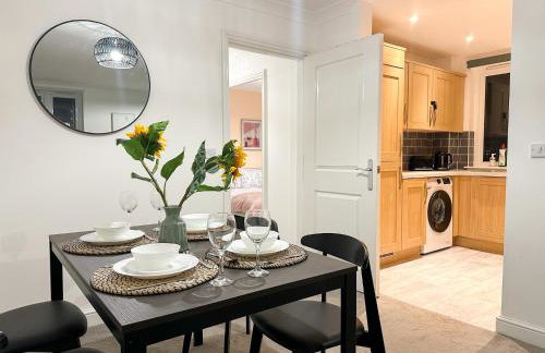 Luxury 2 Bedroom City Centre Apartment - Secure Parking - Amazing location! - Foto 26