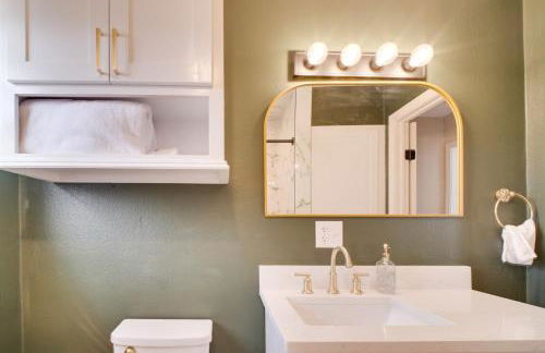 4 Mi to TTU Remodeled Retreat with Fenced Yard! - Foto 16