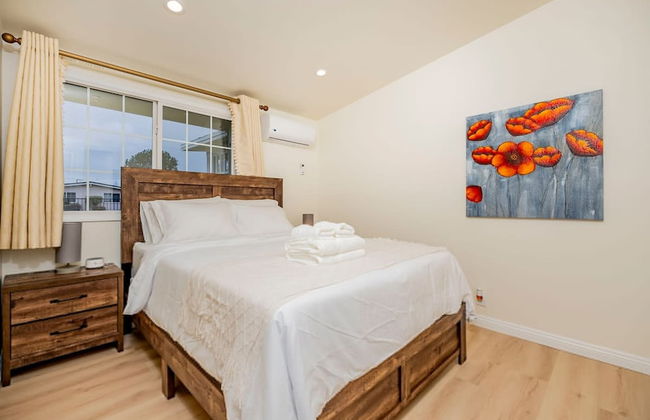 Modern Luxury in San Gabriel Valley Retreat - Foto 32