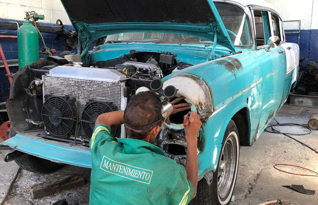 Visita a uma oficina de carros clássicos - Foto 7