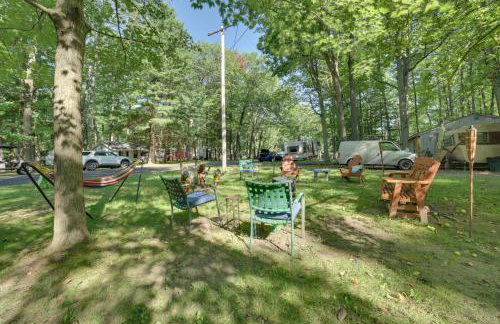 Family-Friendly Cabin Walk to Lake Access! - Foto 24