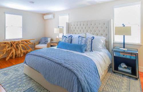 Close to Dtwn Nantucket! Group Getaway with Patio - Foto 35