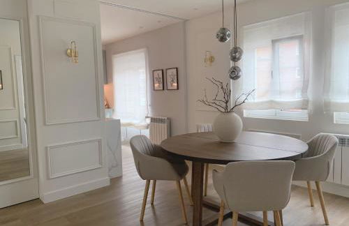 Lujoso apartamento boutique a estrenar con parking gratis - Foto 9