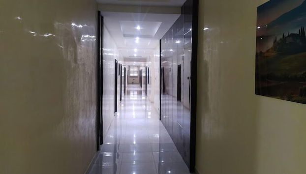 May Shorlet Suites - Foto 2, Vestíbulo