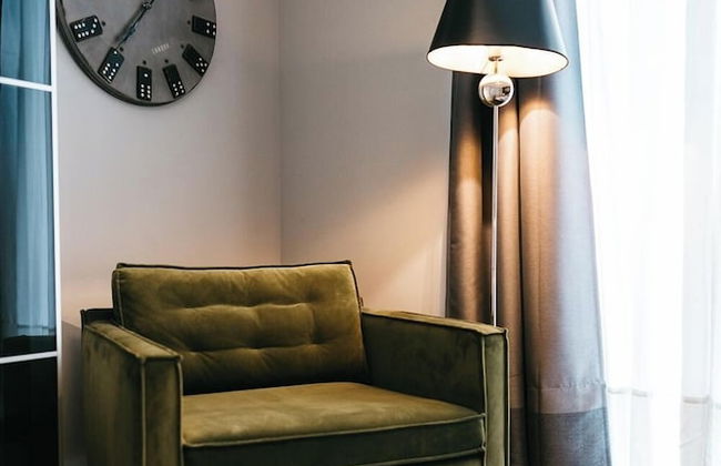 YoHome - Luxury Downtown Apartment - Photo 12