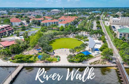 Serenity by the Sea! Cozy pool home with putting green & fire pit! - Foto 43