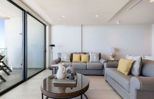 Oceanfront Vibes Iconic Beachside Getaway - Foto 8