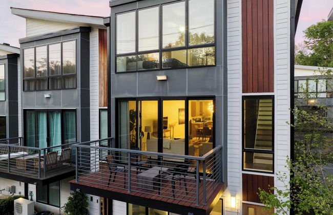 Luxe 4bdr w/ Balcony & Parking, 10 Mins to Broadway 9th Avenue by Avantstay - Foto 2