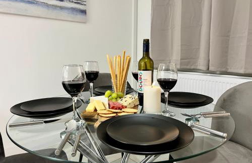 Borage House- Crawley,3BR House, Wifi, Parking, Close to Gatwick Airport, Contractor friendly, short and long term stays welcome - Foto 53