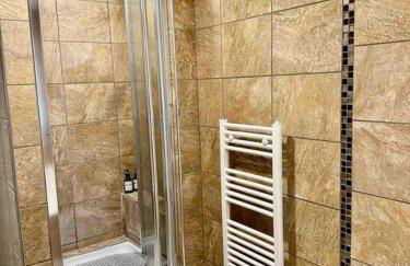 The Gated 2Bedroom Annex Dartford - Photo 9