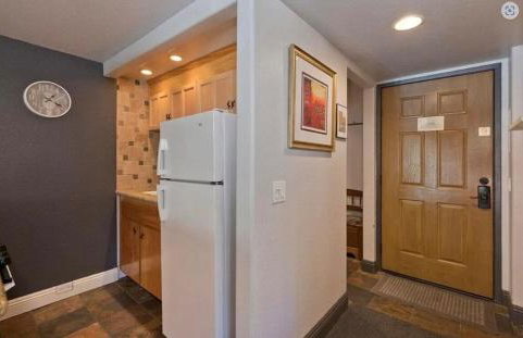 Ski Den - Steps to Mammoth Village! - Foto 5