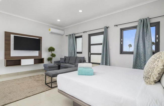 NEW 4br4ba Villa Across of Palmbeach w Pvt Pool - Foto 3