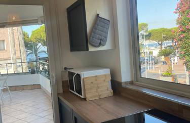 Face à la mer et à 2 pas des plages Juan les Pins 'Tout à pied' - Photo 15