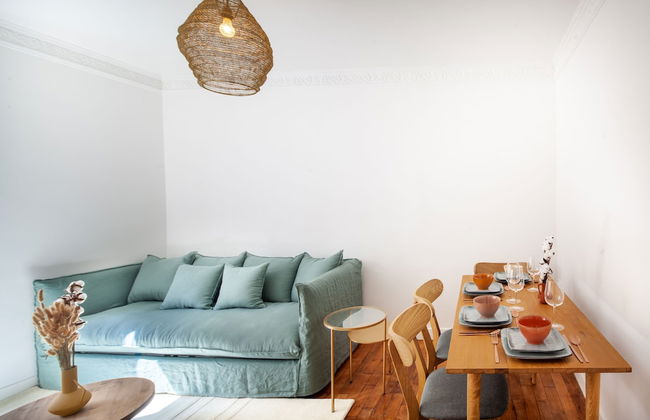 Eiffel Tower Rue Cler - Photo 15