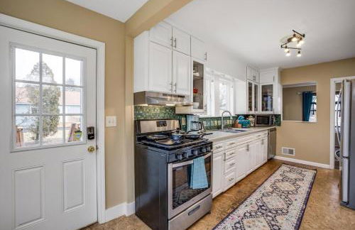 10 Mins To The Big House and Sleeps Up To 10 Guests - Foto 41