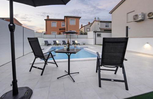 Casa Tara Three-Bedroom Holiday Home - Foto 7