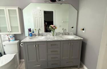 Emmanuel House - Photo 27