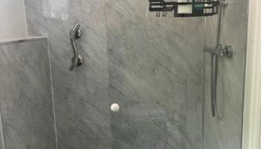 North Cottage Marlfields Hall, Stunning Location - Foto 3, Shower