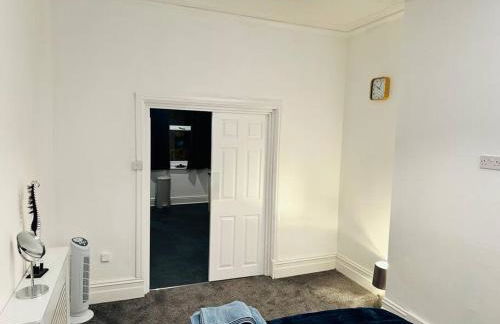 Bespoke 2 Bedroom Apt Derby City - Foto 37